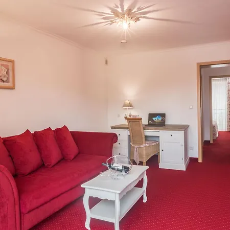Hotel Mutz Garni *