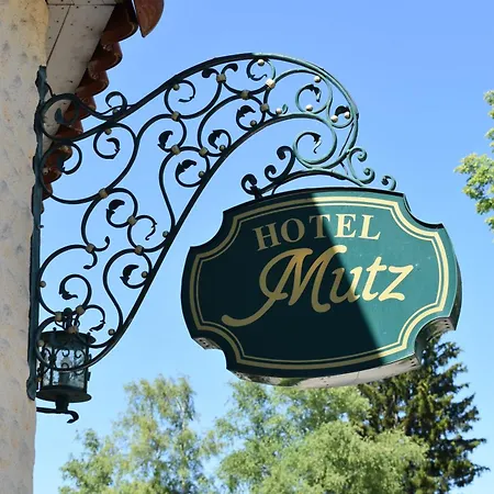 Hotel Mutz Garni